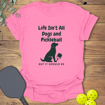 Dogs & Pickleball: Labrador T-Shirt
