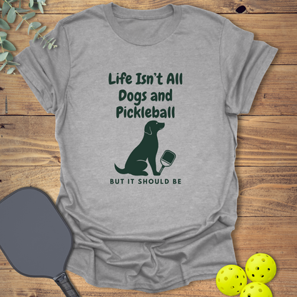 Dogs & Pickleball: Labrador T-Shirt